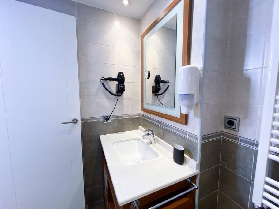 Espectacular Apartamento Con Vistas En Escaldes - 10Min Caminando Al Centro - Parking Gratis L By Bonesvacances エクステリア 写真